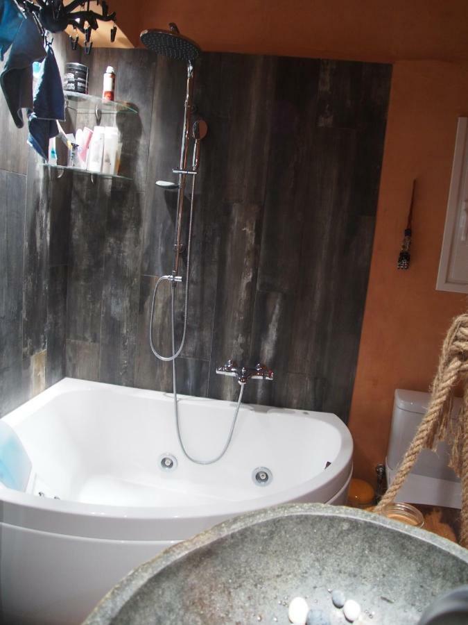 Style And Comfort 8 Min From Acropolis Museum By Yha Athen Eksteriør billede